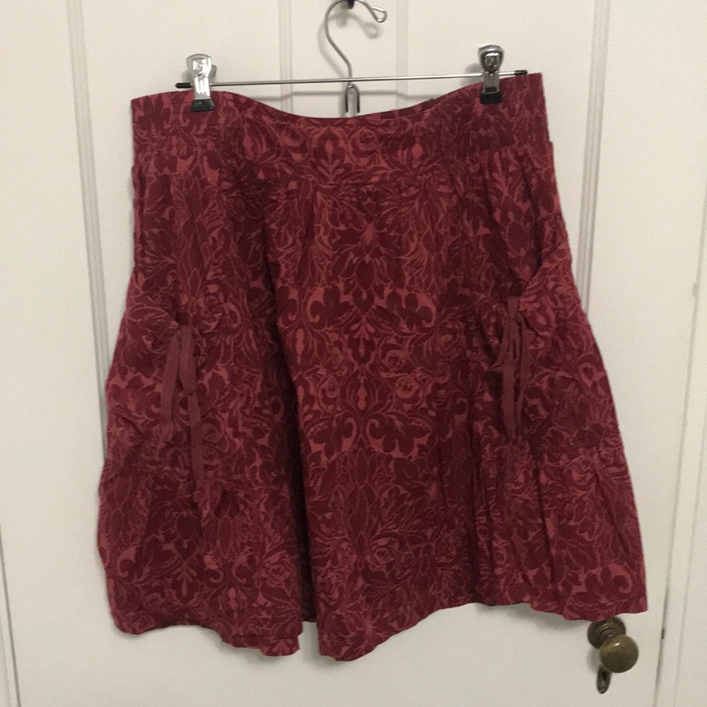 Floral mission skirt